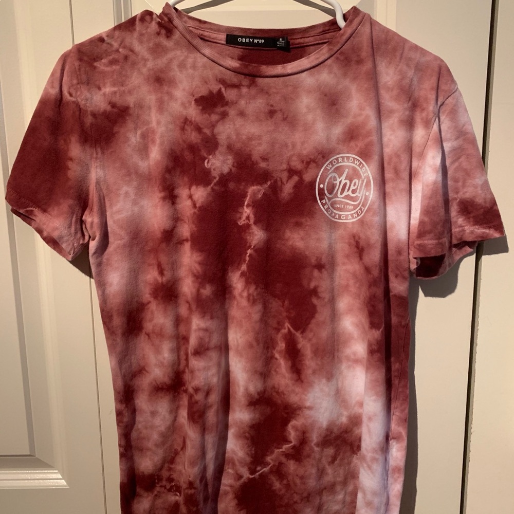 Obey t-shirt